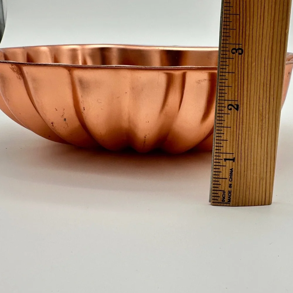 Wear-Ever Jello Mold 2980 6 Cup Copper Sea Shell Vintage Coastal Decor